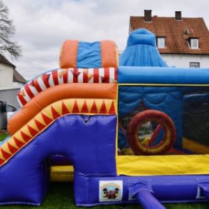 Hüpfburg Circus Circus