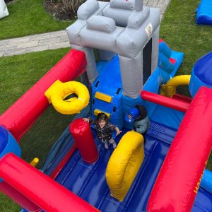 Hüpfburg Ritterburg