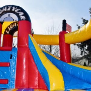 Hüpfburg Crazy Cars